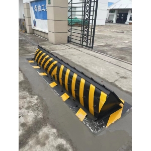 反恐路障機